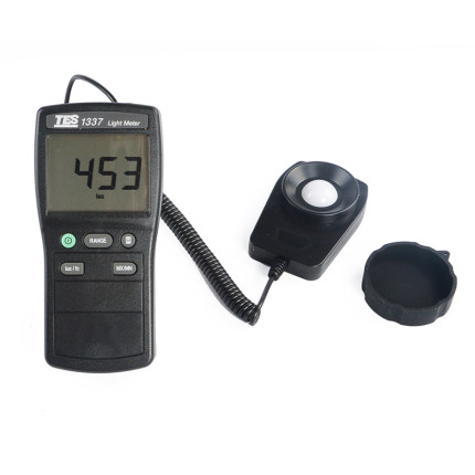 TES-1337數字式照度計