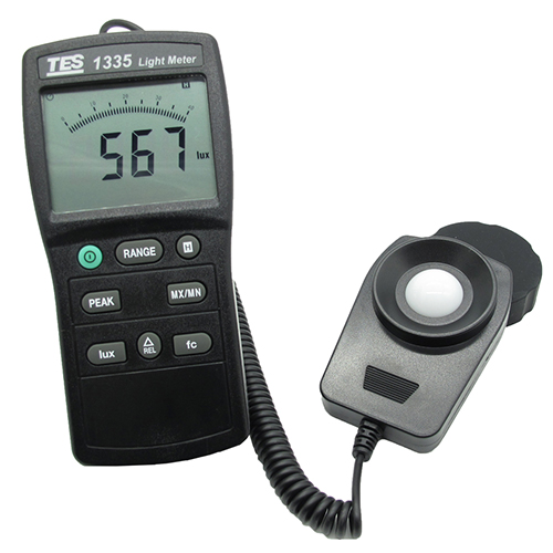 TES-1335 數字式照度計/光照度儀